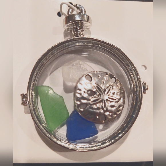 Authentic Seaglass Locket - Picture 1 of 3
